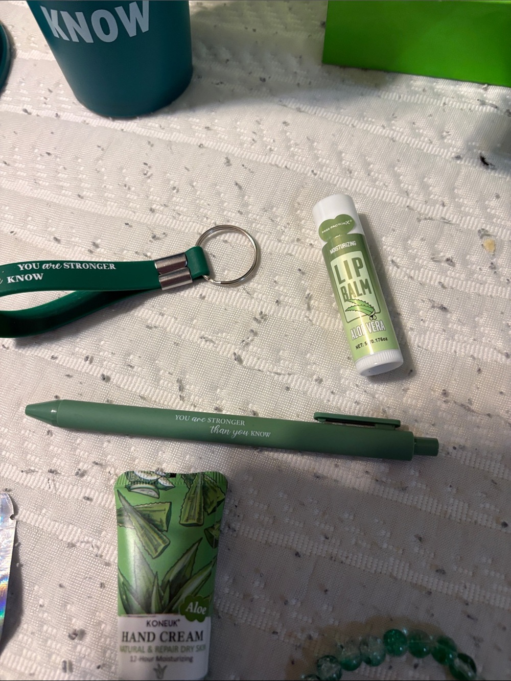 Green Inspirational Gift Set with Tumbler, Journal & Accessories - Picture 4 of 15
